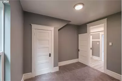 640 8th St, Astoria, OR 97103 - Photo 19