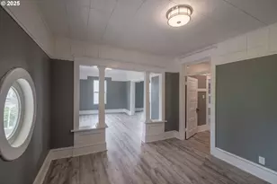 640 8th St, Astoria, OR 97103 - Photo 5