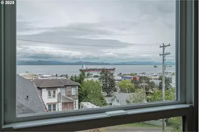 640 8th St, Astoria, OR 97103 - Photo 11