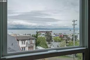 640 8th St, Astoria, OR 97103 - Photo 11