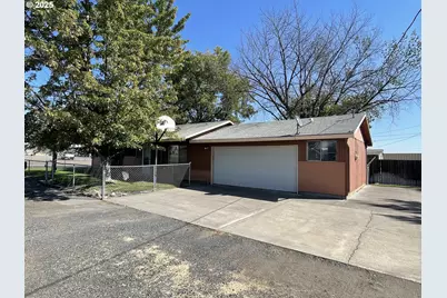 490 NW 3rd St, Hermiston, OR 97838 - Photo 13