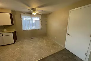 490 NW 3rd St, Hermiston, OR 97838 - Photo 7