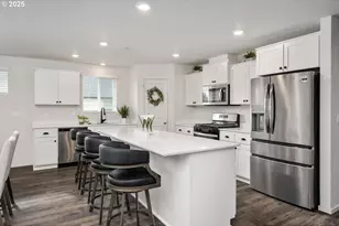 52256 SE 6th Ct, Scappoose, OR 97056 - Photo 9