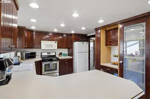 116 NE 8th St, Oakland, OR 97462 - Photo 13