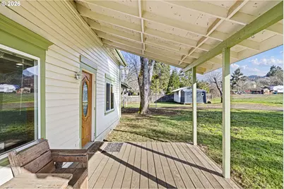 116 NE 8th St, Oakland, OR 97462 - Photo 35