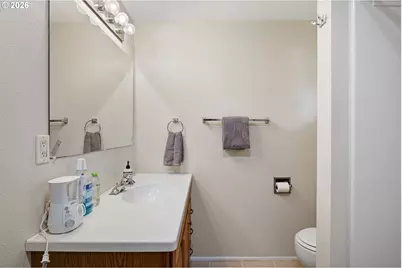 116 NE 8th St, Oakland, OR 97462 - Photo 29