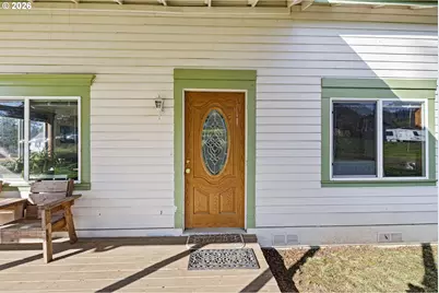 116 NE 8th St, Oakland, OR 97462 - Photo 3