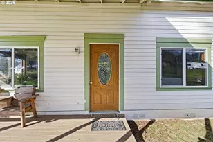 116 NE 8th St, Oakland, OR 97462 - Photo 3