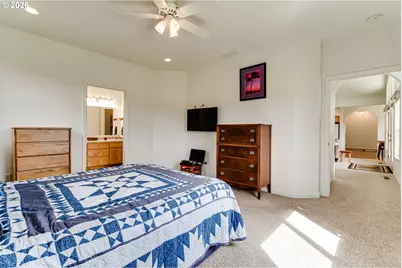 38334 McCauley Ridge Dr, Springfield, OR 97478 - Photo 23