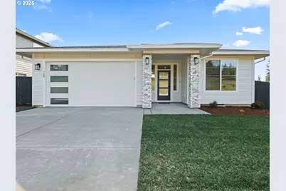 120 W 19th St, La Center, WA 98629 - Photo 1