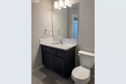 688 E Oregon Ave, Hermiston, OR 97838 - Photo 9