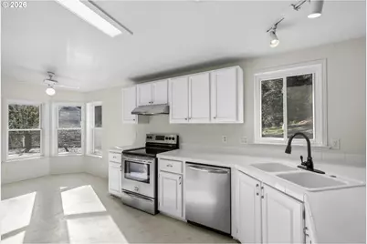 6396 Kalama River Rd, Kalama, WA 98625 - Photo 13