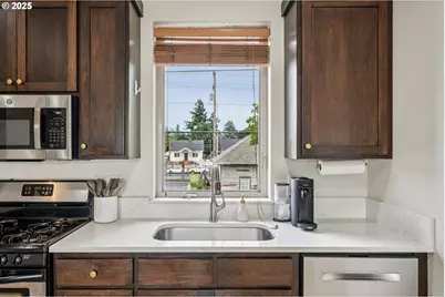 6533 N Maryland Ave, Portland, OR 97217 - Photo 13