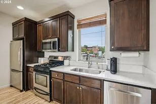 6533 N Maryland Ave, Portland, OR 97217 - Photo 11