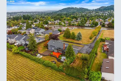 2607 SW Pleasant View Dr, Gresham, OR 97080 - Photo 45