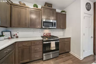 6230 SE Genrosa St, Hillsboro, OR 97123 - Photo 11