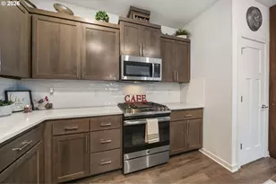 6230 SE Genrosa St, Hillsboro, OR 97123 - Photo 11