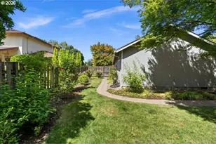 5910 NE Harvest St, Hillsboro, OR 97124 - Photo 35
