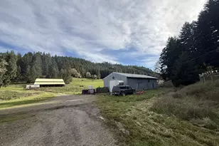 355 Banks Creek Rd, Sutherlin, OR 97479 - Photo 47