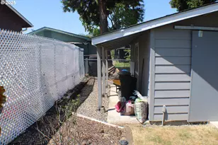 131 Mountain View Ave, Myrtle Creek, OR 97457 - Photo 31