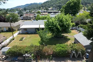 131 Mountain View Ave, Myrtle Creek, OR 97457 - Photo 25