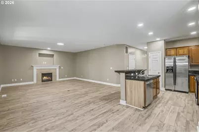 1011 SW 18th Way, Troutdale, OR 97060 - Photo 9