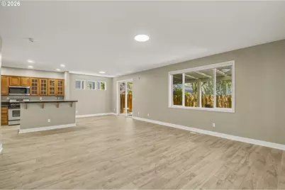 1011 SW 18th Way, Troutdale, OR 97060 - Photo 5