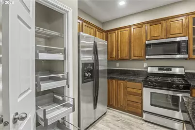 1011 SW 18th Way, Troutdale, OR 97060 - Photo 13