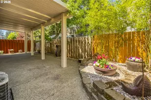1011 SW 18th Way, Troutdale, OR 97060 - Photo 29