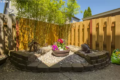1011 SW 18th Way, Troutdale, OR 97060 - Photo 27
