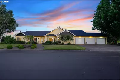 9595 SW Bayou Dr, McMinnville, OR 97128 - Photo 1