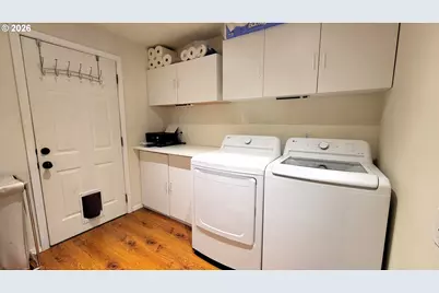 3291 Osage St, Springfield, OR 97478 - Photo 11