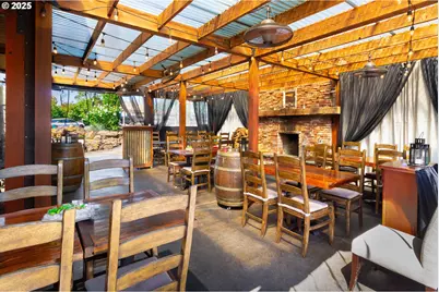 1772 SE Jackson St, Roseburg, OR 97470 - Photo 7