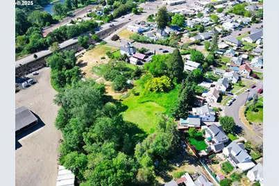 1772 SE Jackson St, Roseburg, OR 97470 - Photo 33