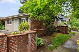 9334 N Lombard St, Portland, OR 97203 - Photo 17