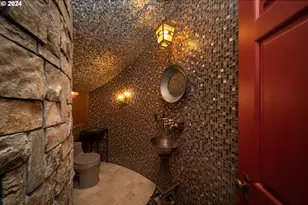 26480 SW Wilken Ln, West Linn, OR 97068 - Photo 17