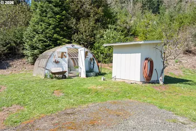 32477 W Saginaw Rd, Cottage Grove, OR 97424 - Photo 39