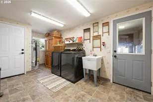 32477 W Saginaw Rd, Cottage Grove, OR 97424 - Photo 33