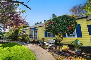 660 SW Evans St, Portland, OR 97219 - Photo 7