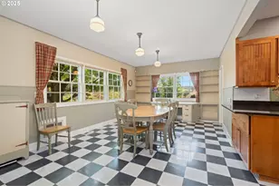 660 SW Evans St, Portland, OR 97219 - Photo 13