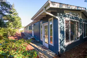 135 43rd Way, Florence, OR 97439 - Photo 5