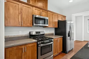 10579 NE Cedar Falls Loop, Hillsboro, OR 97006 - Photo 9