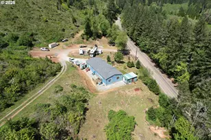 9924 N Myrtle Rd, Myrtle Creek, OR 97457 - Photo 3