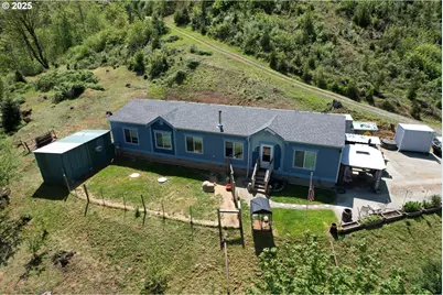 9924 N Myrtle Rd, Myrtle Creek, OR 97457 - Photo 29