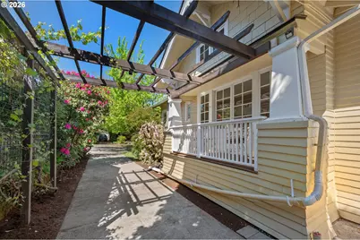 7316 N Kerby Ave, Portland, OR 97217 - Photo 37