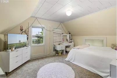 15745 SE McKinley Ave, Clackamas, OR 97015 - Photo 29