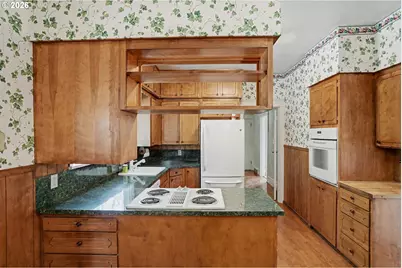 11874 Hazelgreen Rd NE, Silverton, OR 97381 - Photo 17