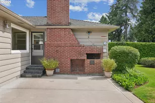 3385 SW Vista Dr, Portland, OR 97225 - Photo 39