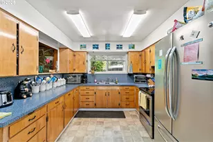 78544 Rat Creek Rd, Cottage Grove, OR 97424 - Photo 7