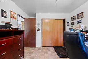 78544 Rat Creek Rd, Cottage Grove, OR 97424 - Photo 15